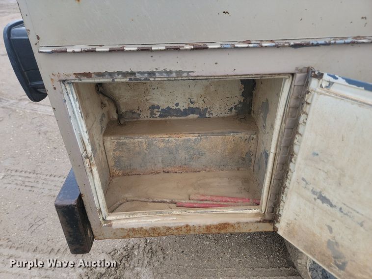 image for item NZ9853 1992 Chevrolet  2500 Ext. Cab utility bed pickup truck