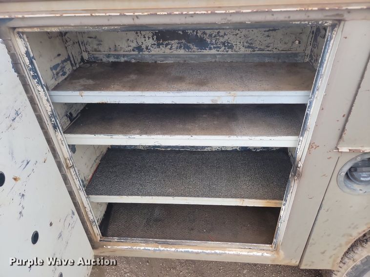 image for item NZ9853 1992 Chevrolet  2500 Ext. Cab utility bed pickup truck