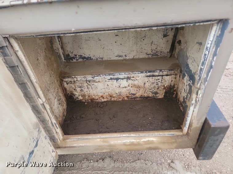 image for item NZ9853 1992 Chevrolet  2500 Ext. Cab utility bed pickup truck