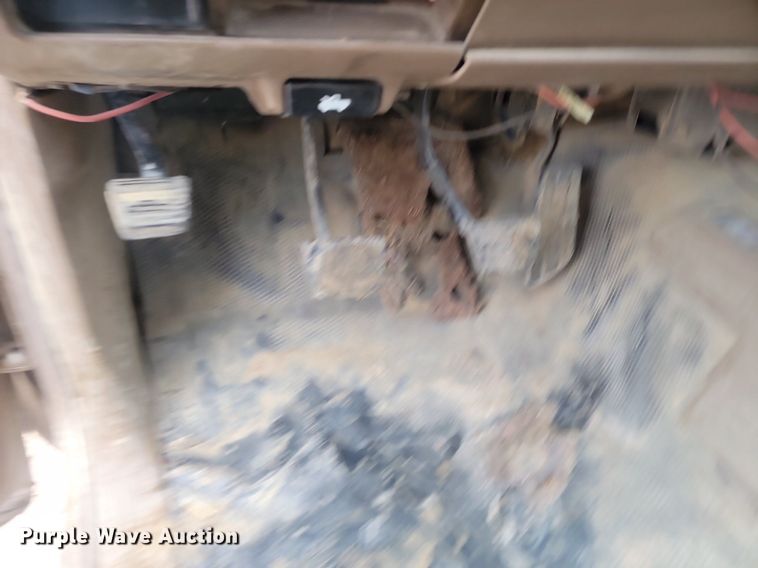 image for item NZ9853 1992 Chevrolet  2500 Ext. Cab utility bed pickup truck