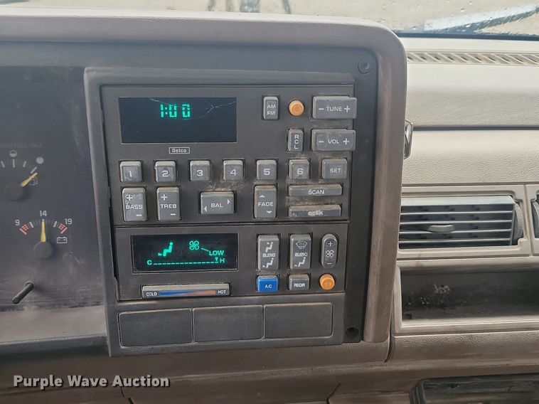 image for item NZ9853 1992 Chevrolet  2500 Ext. Cab utility bed pickup truck