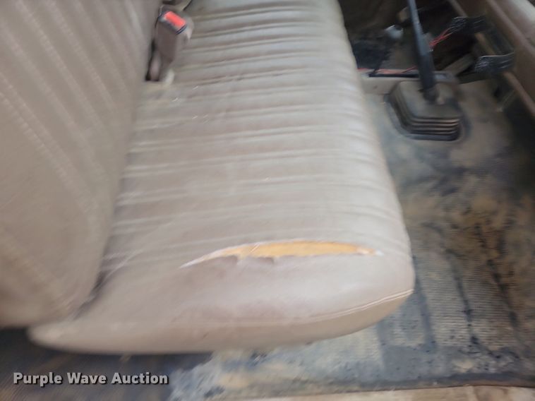 image for item NZ9853 1992 Chevrolet  2500 Ext. Cab utility bed pickup truck