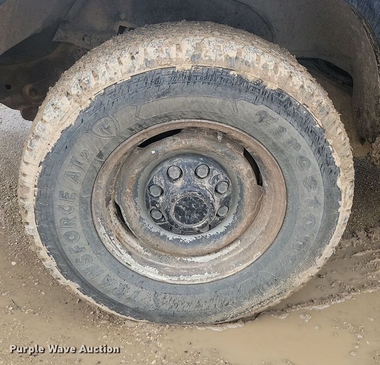 image for item NZ9853 1992 Chevrolet  2500 Ext. Cab utility bed pickup truck