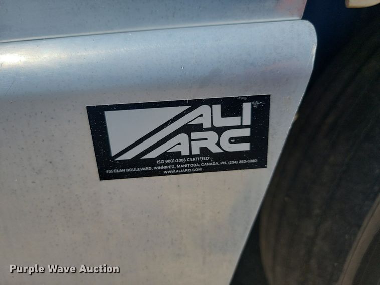 image for item NZ9868 2007 Mack Vision CXN613 semi truck