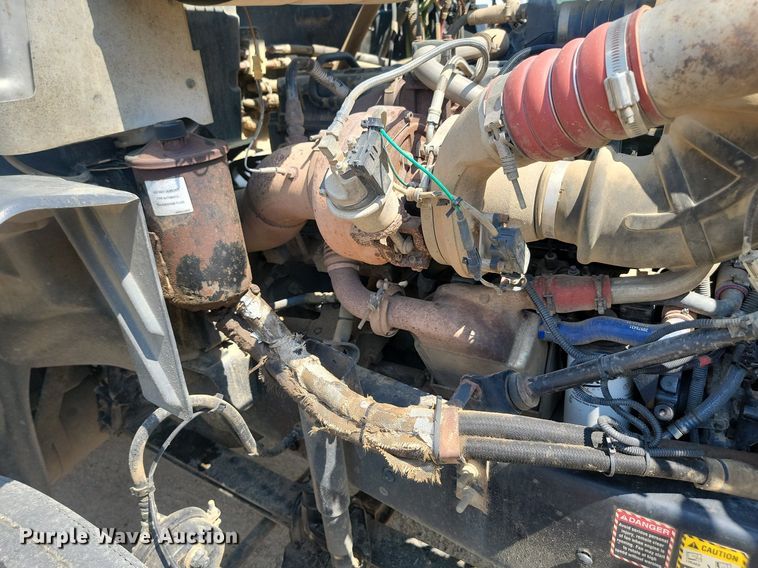 image for item NZ9868 2007 Mack Vision CXN613 semi truck