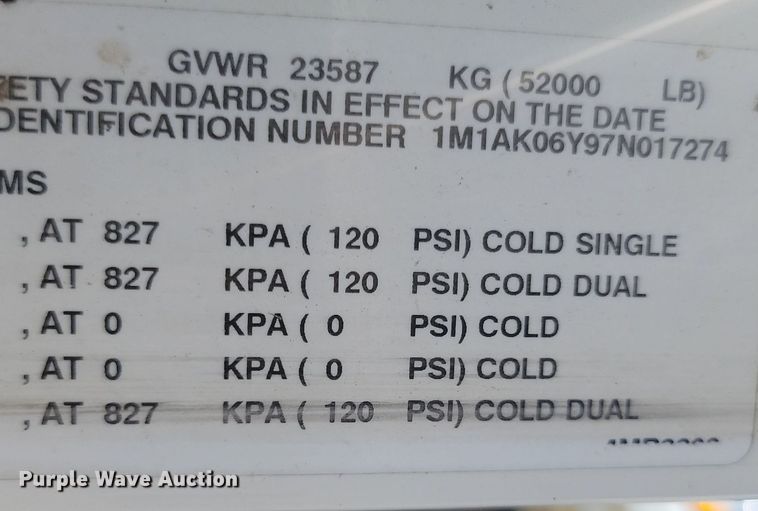 image for item NZ9868 2007 Mack Vision CXN613 semi truck