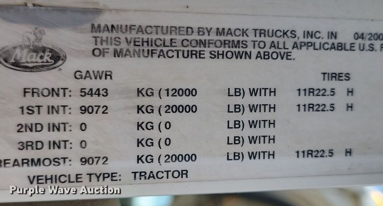 image for item NZ9868 2007 Mack Vision CXN613 semi truck