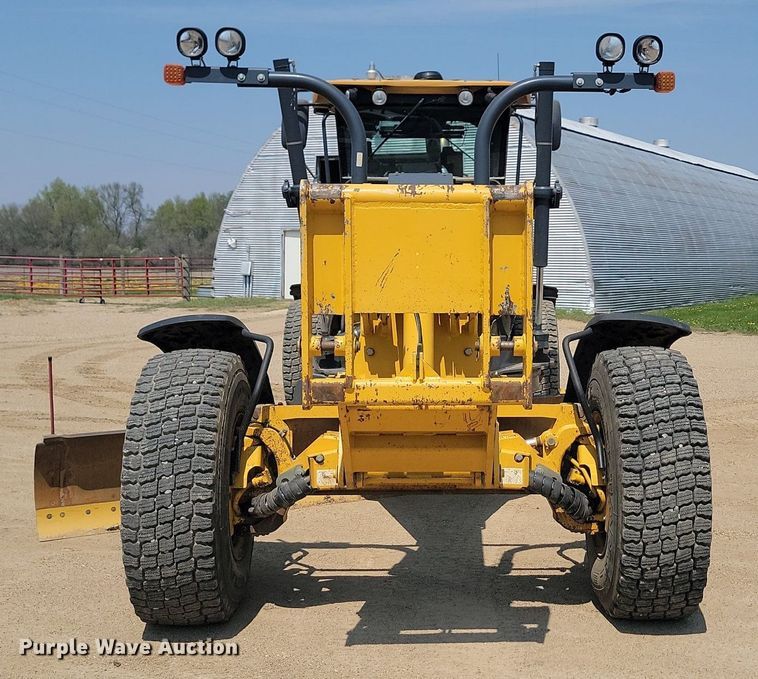 image for item NZ9869 2013 John Deere 772GP motor grader