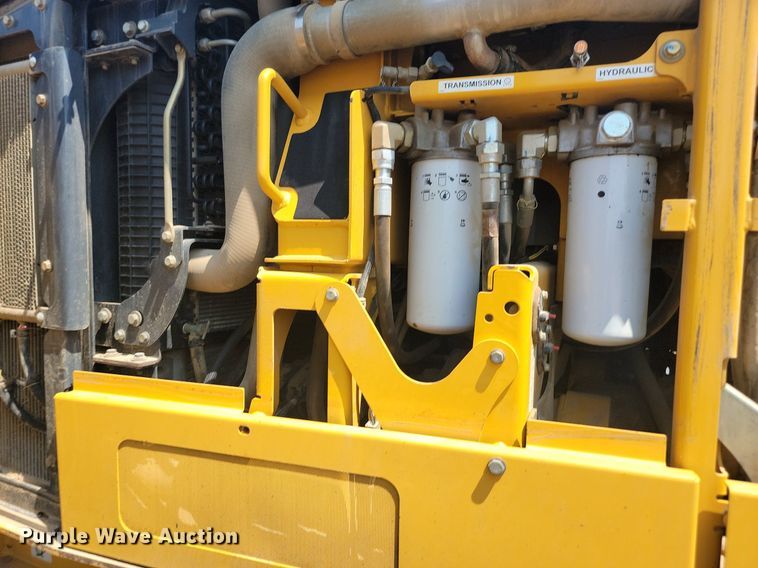 image for item NZ9869 2013 John Deere 772GP motor grader