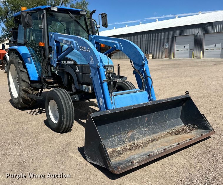 image for item OI9078 New Holland TL90 tractor