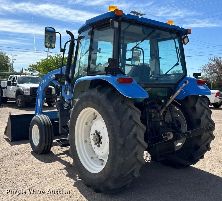 image for item OI9078 New Holland TL90 tractor