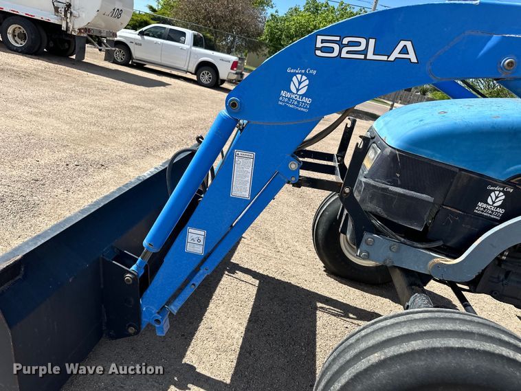 image for item OI9078 New Holland TL90 tractor