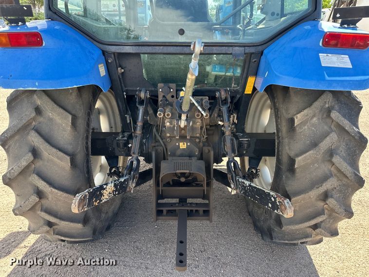 image for item OI9078 New Holland TL90 tractor