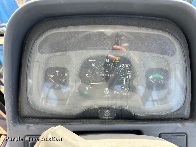 image for item OI9078 New Holland TL90 tractor