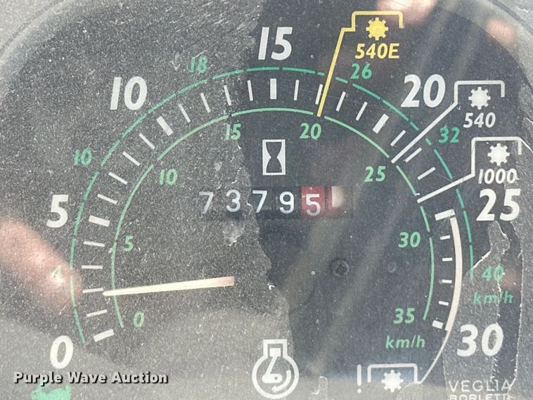 image for item OI9078 New Holland TL90 tractor