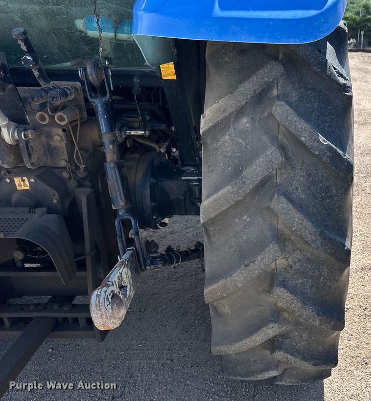 image for item OI9078 New Holland TL90 tractor