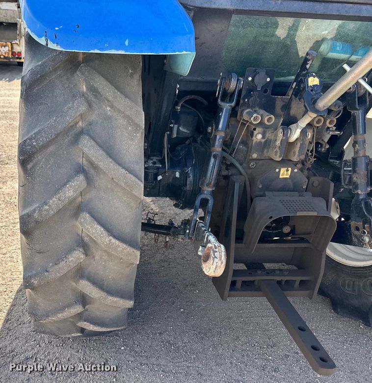 image for item OI9078 New Holland TL90 tractor