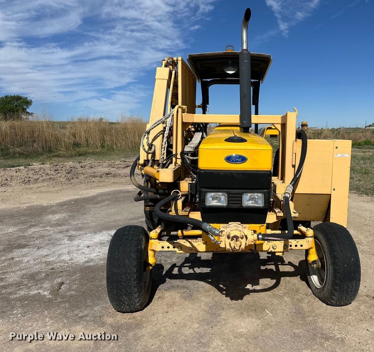 image for item OI9079 Ford Alamo tractor