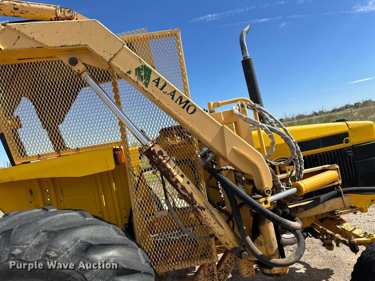 image for item OI9079 Ford Alamo tractor