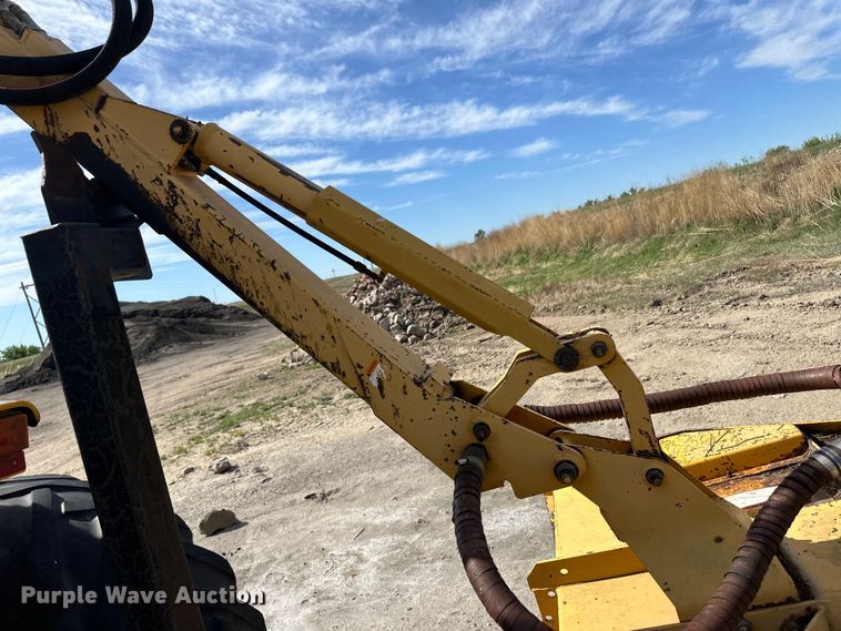 image for item OI9079 Ford Alamo tractor