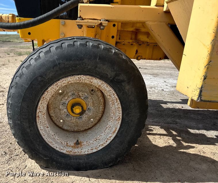 image for item OI9079 Ford Alamo tractor