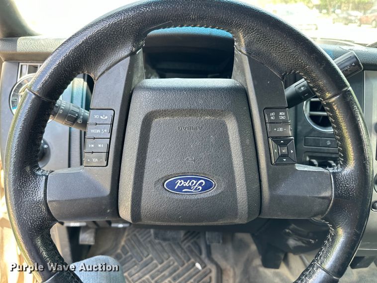 image for item OI9090 2017 Ford Expedition SUV