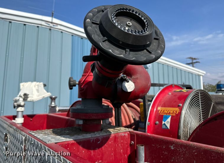 image for item OI9108 1995 Pierce pumper fire truck