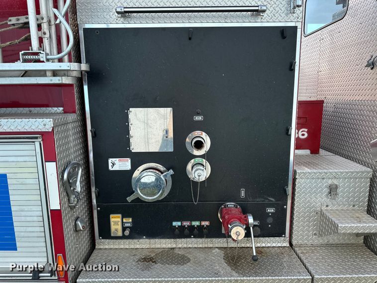 image for item OI9108 1995 Pierce pumper fire truck