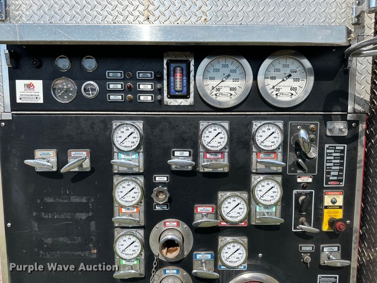 image for item OI9108 1995 Pierce pumper fire truck