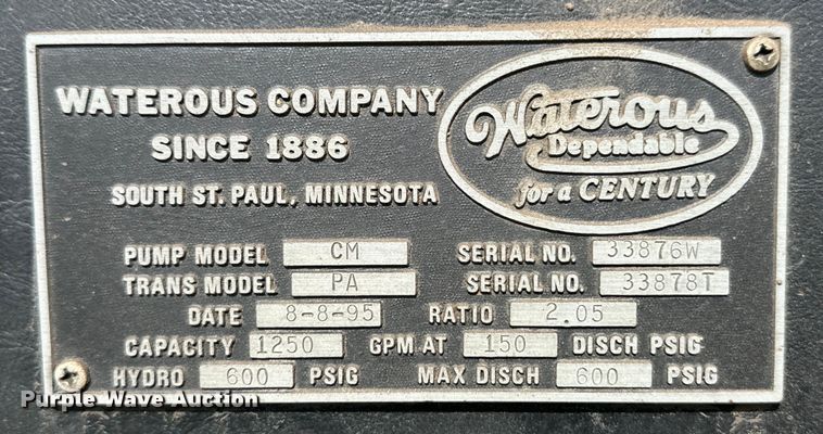 image for item OI9108 1995 Pierce pumper fire truck