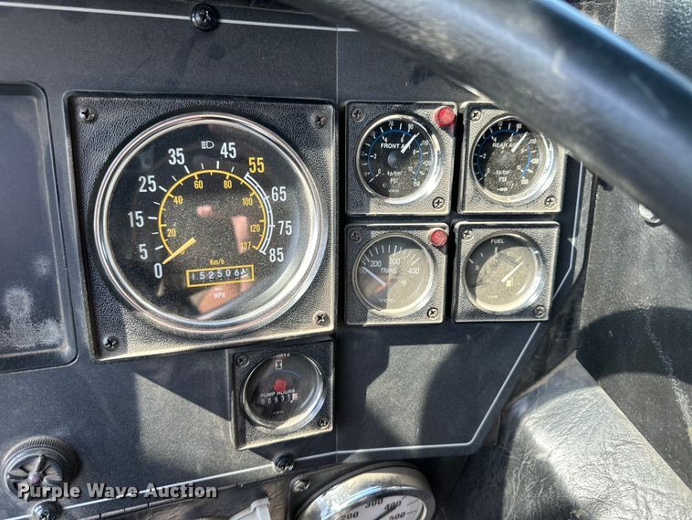 image for item OI9108 1995 Pierce pumper fire truck