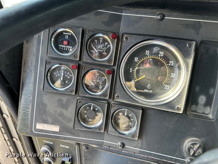 image for item OI9108 1995 Pierce pumper fire truck