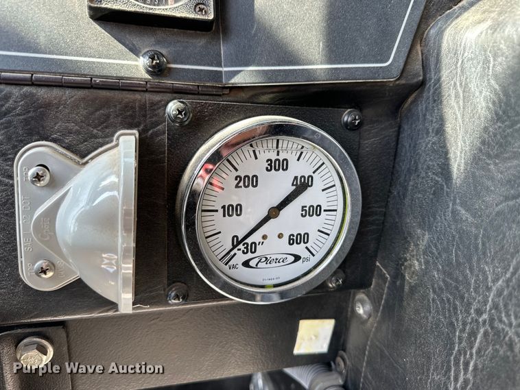 image for item OI9108 1995 Pierce pumper fire truck