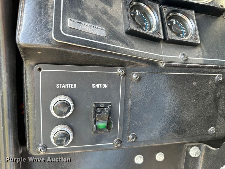 image for item OI9108 1995 Pierce pumper fire truck