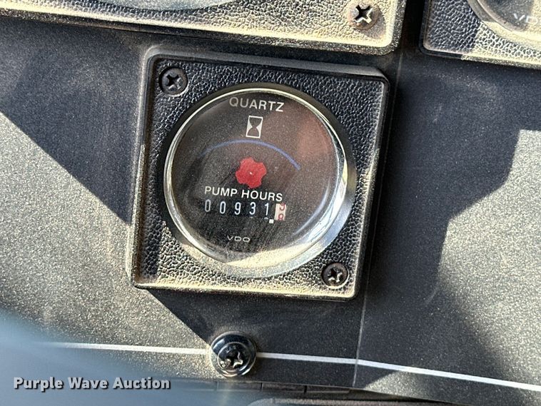 image for item OI9108 1995 Pierce pumper fire truck