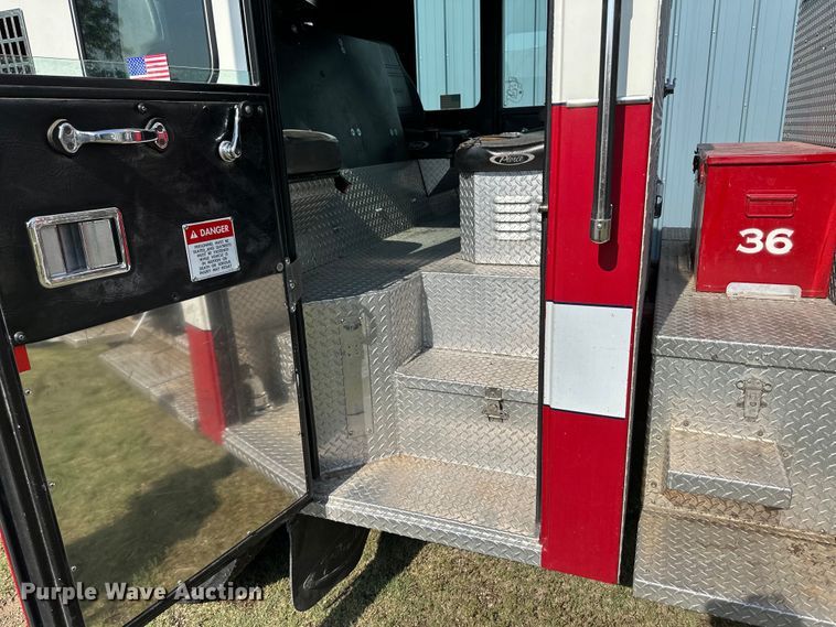 image for item OI9108 1995 Pierce pumper fire truck