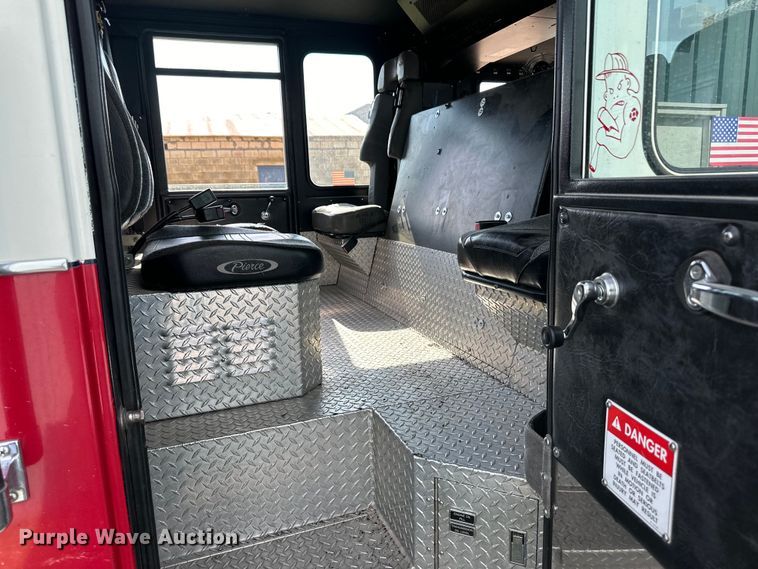 image for item OI9108 1995 Pierce pumper fire truck