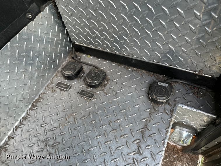 image for item OI9108 1995 Pierce pumper fire truck