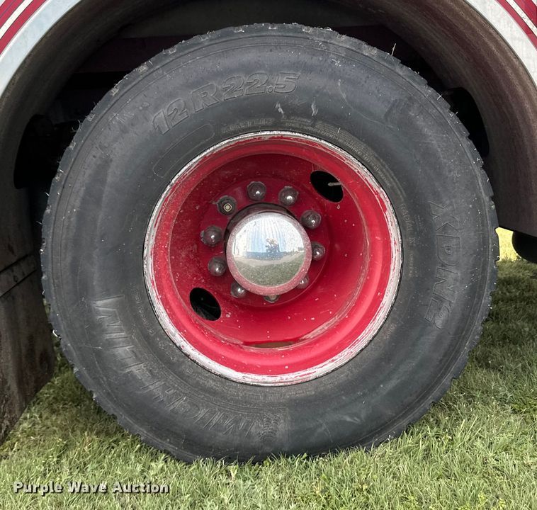 image for item OI9108 1995 Pierce pumper fire truck