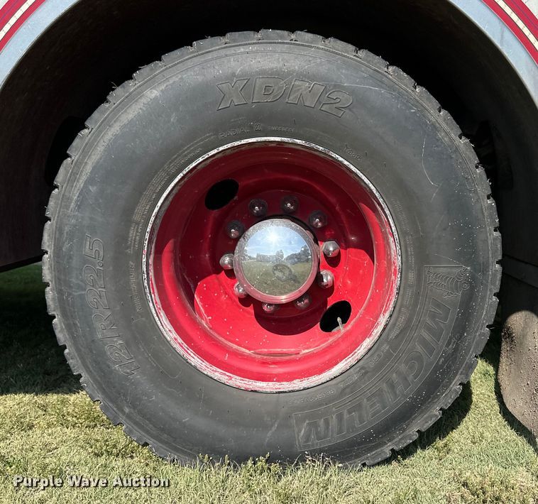 image for item OI9108 1995 Pierce pumper fire truck