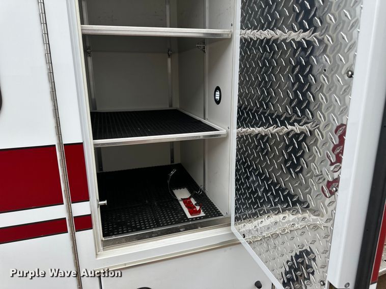 image for item OI9496 2016 Ford E450 ambulance