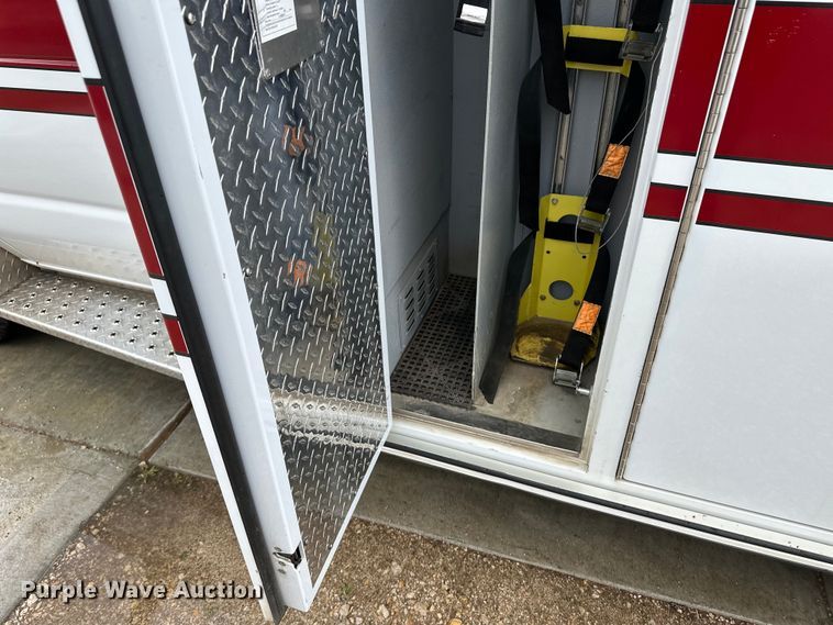 image for item OI9496 2016 Ford E450 ambulance
