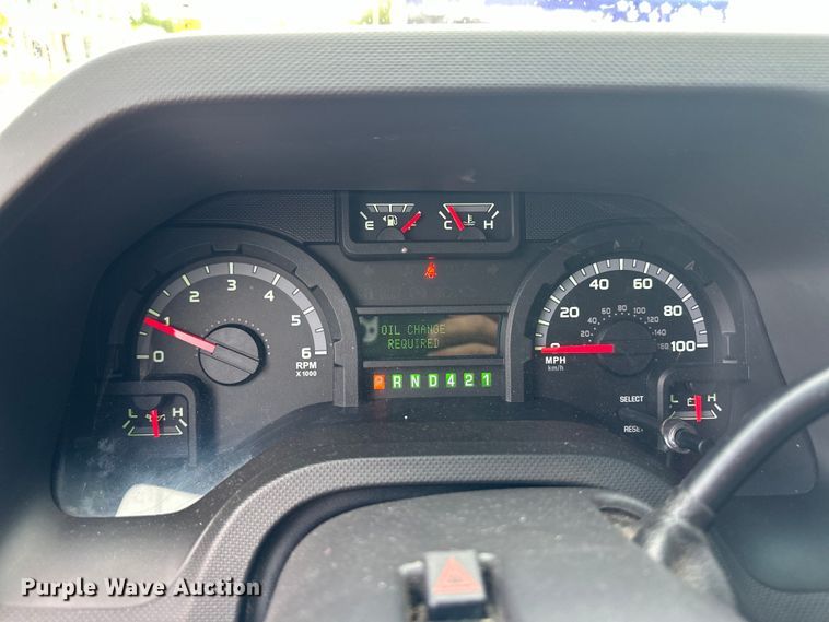 image for item OI9496 2016 Ford E450 ambulance