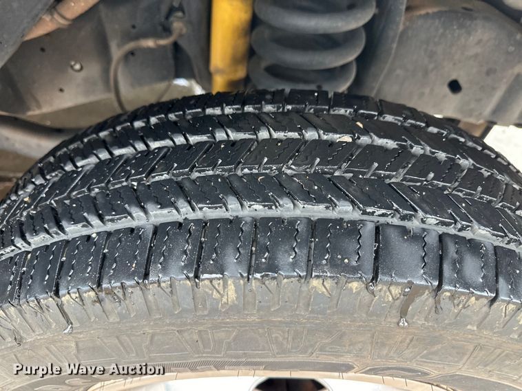 image for item OI9496 2016 Ford E450 ambulance