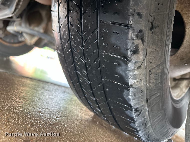 image for item OI9496 2016 Ford E450 ambulance