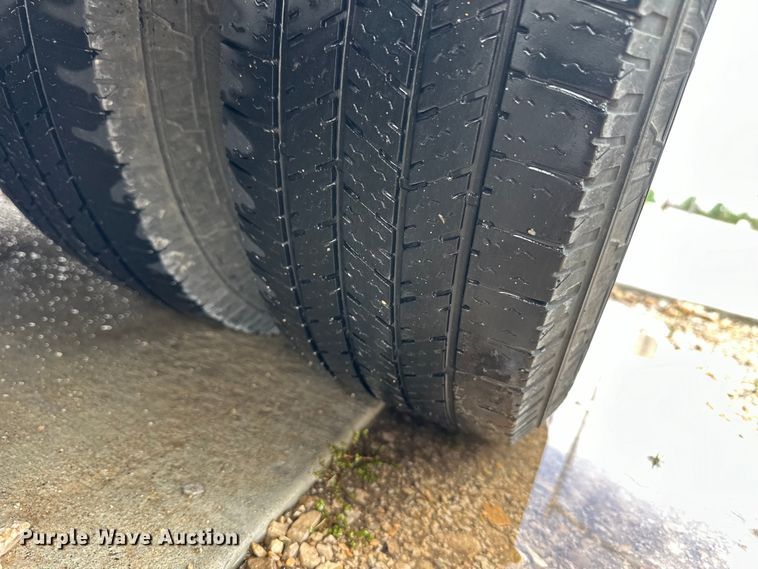 image for item OI9496 2016 Ford E450 ambulance