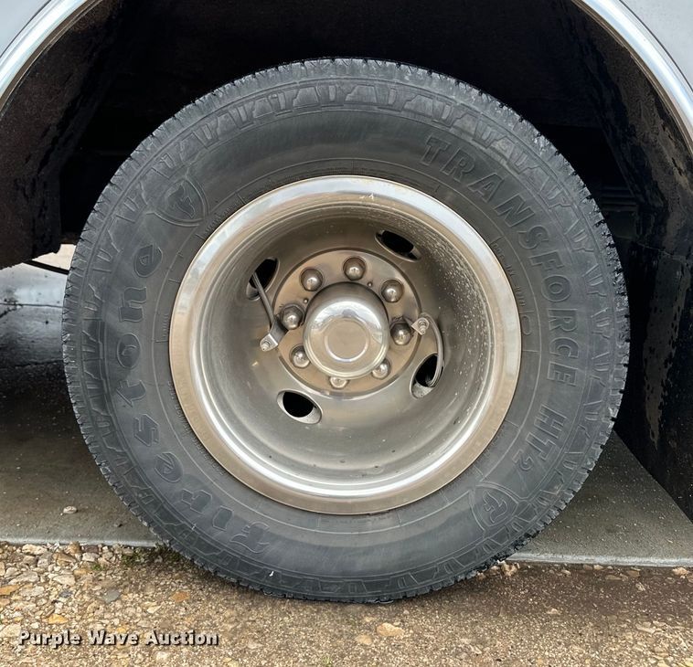 image for item OI9496 2016 Ford E450 ambulance