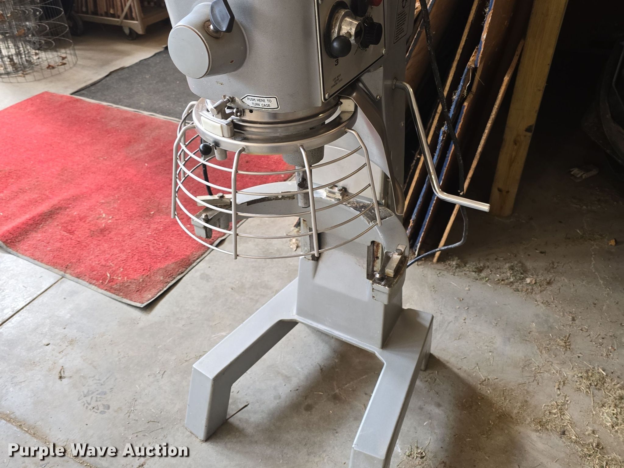 Hobart 300 mixer in Holton, KS | Item EK5984 for sale | Purple Wave