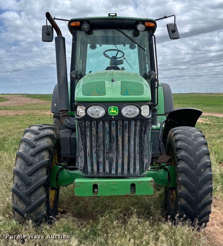 image for item DG4421 2010 John Deere 7630 MFWD tractor
