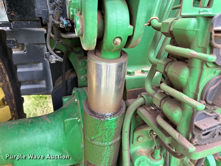 image for item DG4421 2010 John Deere 7630 MFWD tractor
